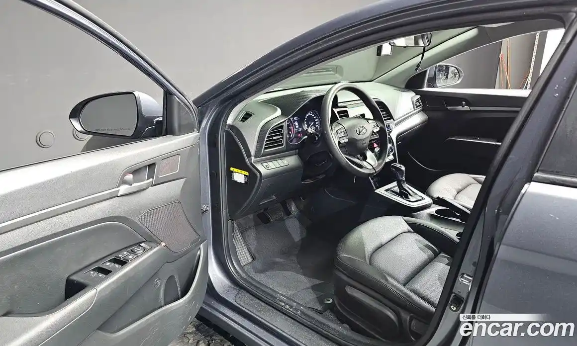 Hyundai Avante 2019 1.6 Автомат в Москве № 126933, фото 11