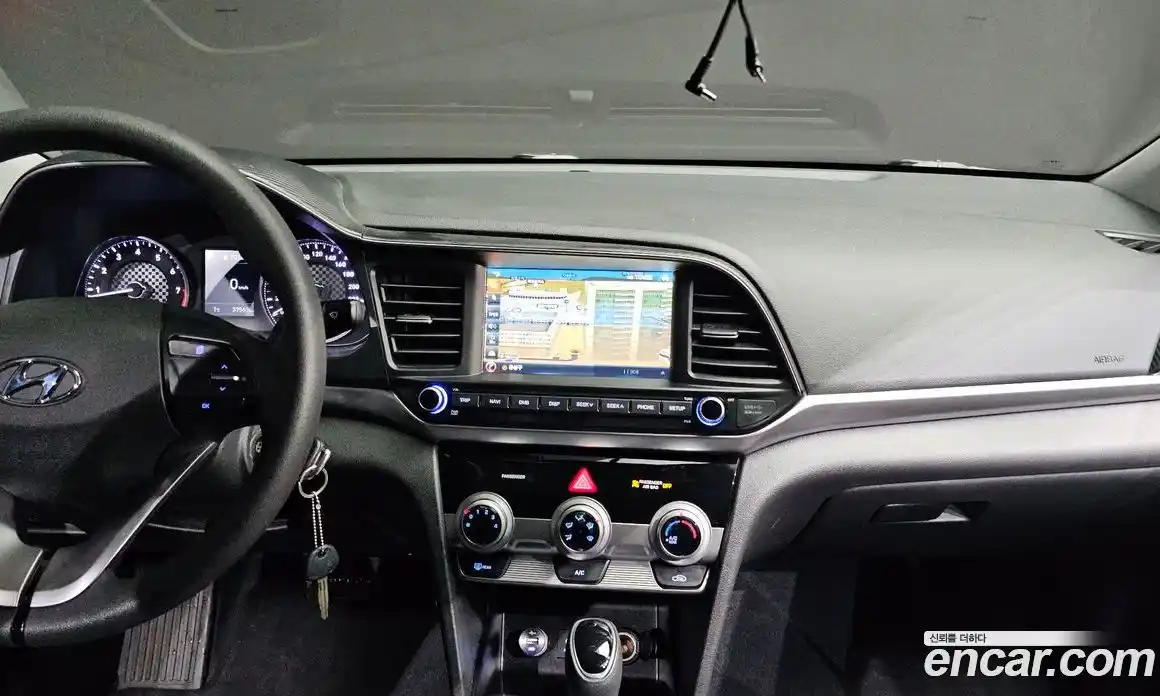 Hyundai Avante 2019 1.6 Автомат в Москве № 126933, фото 18