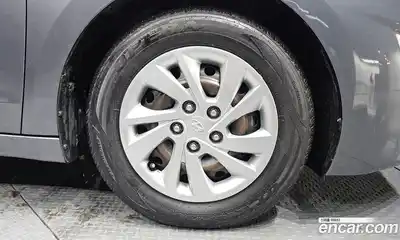 Hyundai Avante 2019 1.6 Автомат в Москве № 126933, миниатюра 3