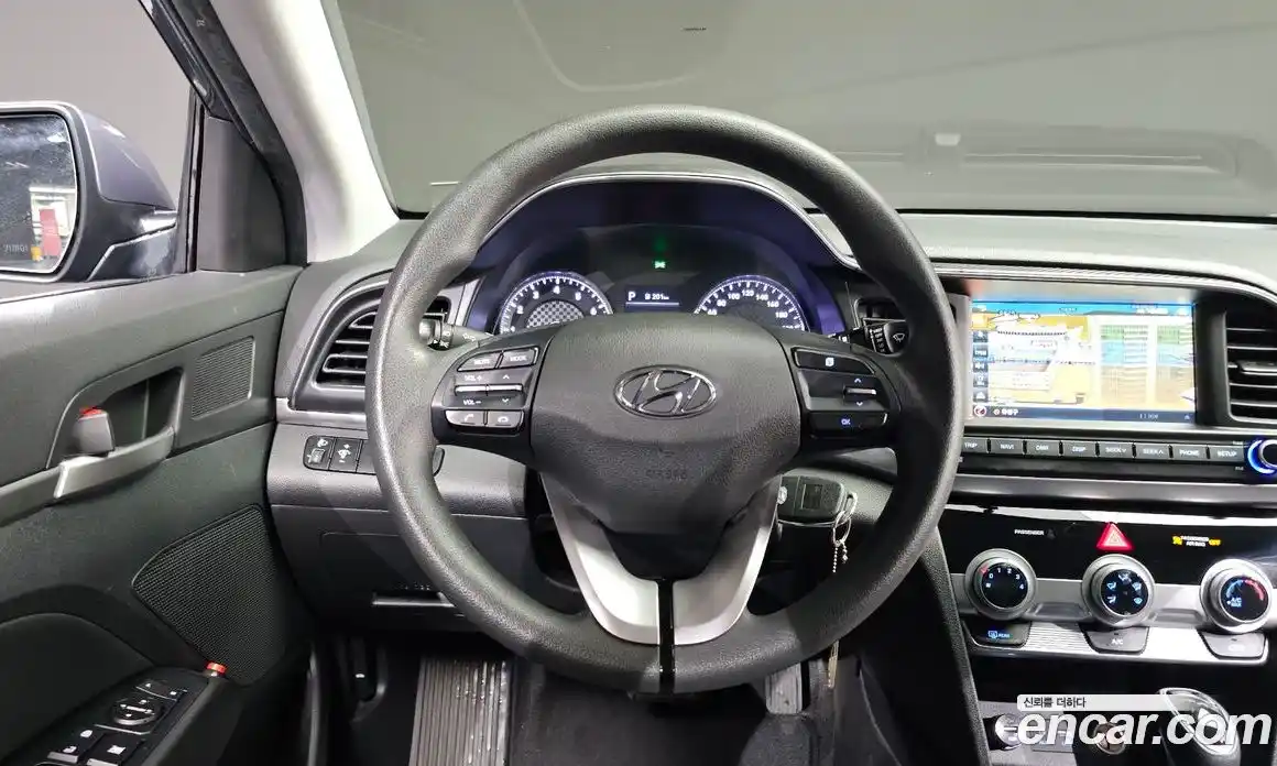 Hyundai Avante 2019 1.6 Автомат в Москве № 126933, фото 4