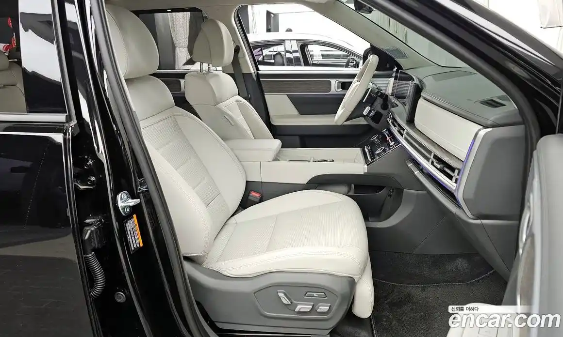 Hyundai Santa Fe 2025 2.5 Автомат в Москве № 130028, фото 4