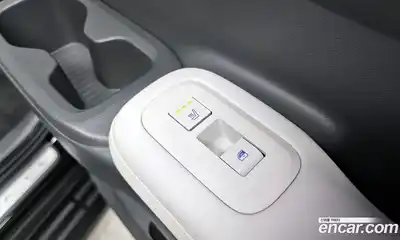 Hyundai Santa Fe 2025 2.5 Автомат в Москве № 130028, миниатюра 7