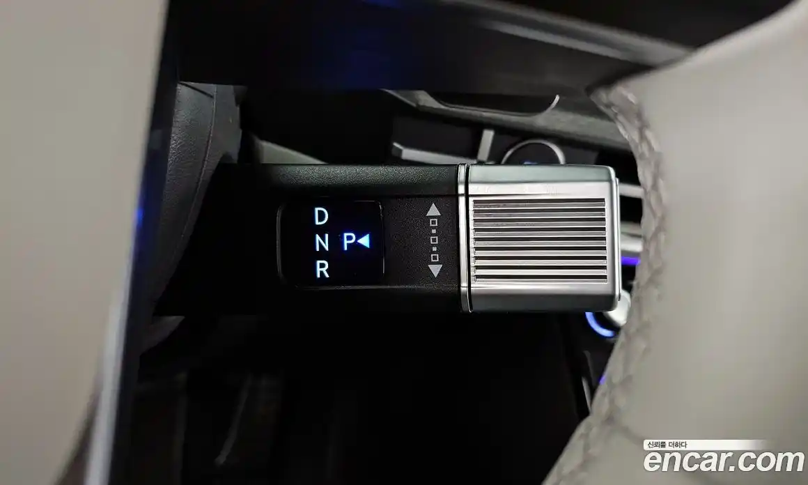 Hyundai Santa Fe 2025 2.5 Автомат в Москве № 130028, фото 10