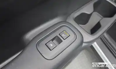 Hyundai Santa Fe 2024 1.6 Автомат в Москве № 130234, миниатюра 10