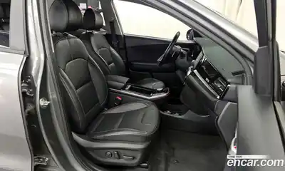 Kia Niro 2023 0.2 Автомат в Москве № 131156, миниатюра 11