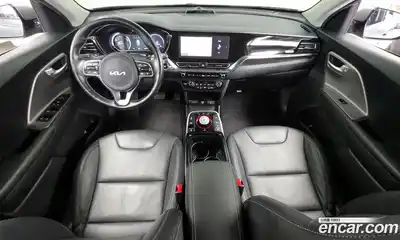 Kia Niro 2023 0.2 Автомат в Москве № 131156, миниатюра 3