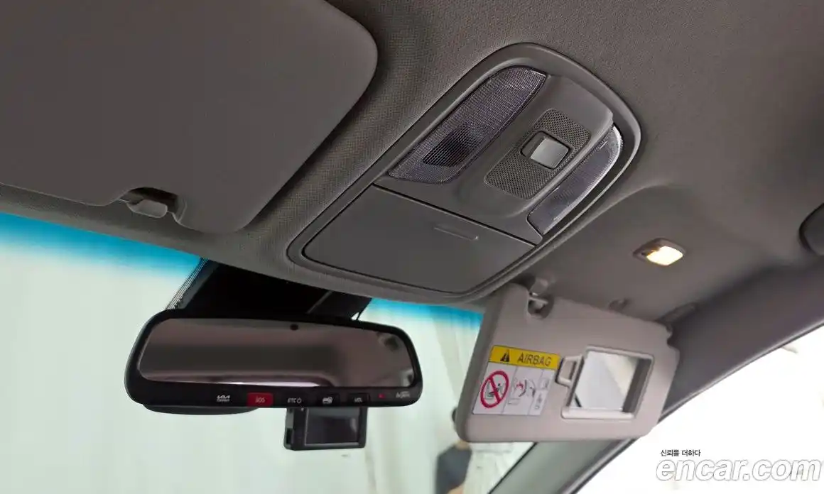 Kia Niro 2023 0.2 Автомат в Москве № 131156, фото 5