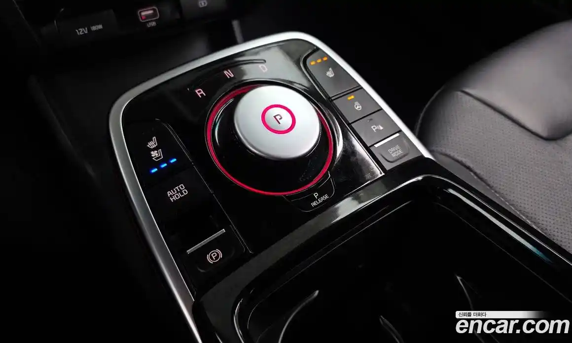 Kia Niro 2023 0.2 Автомат в Москве № 131156, фото 9