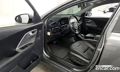 Kia Niro 2023 0.2 Автомат в Москве № 131156, миниатюра 10