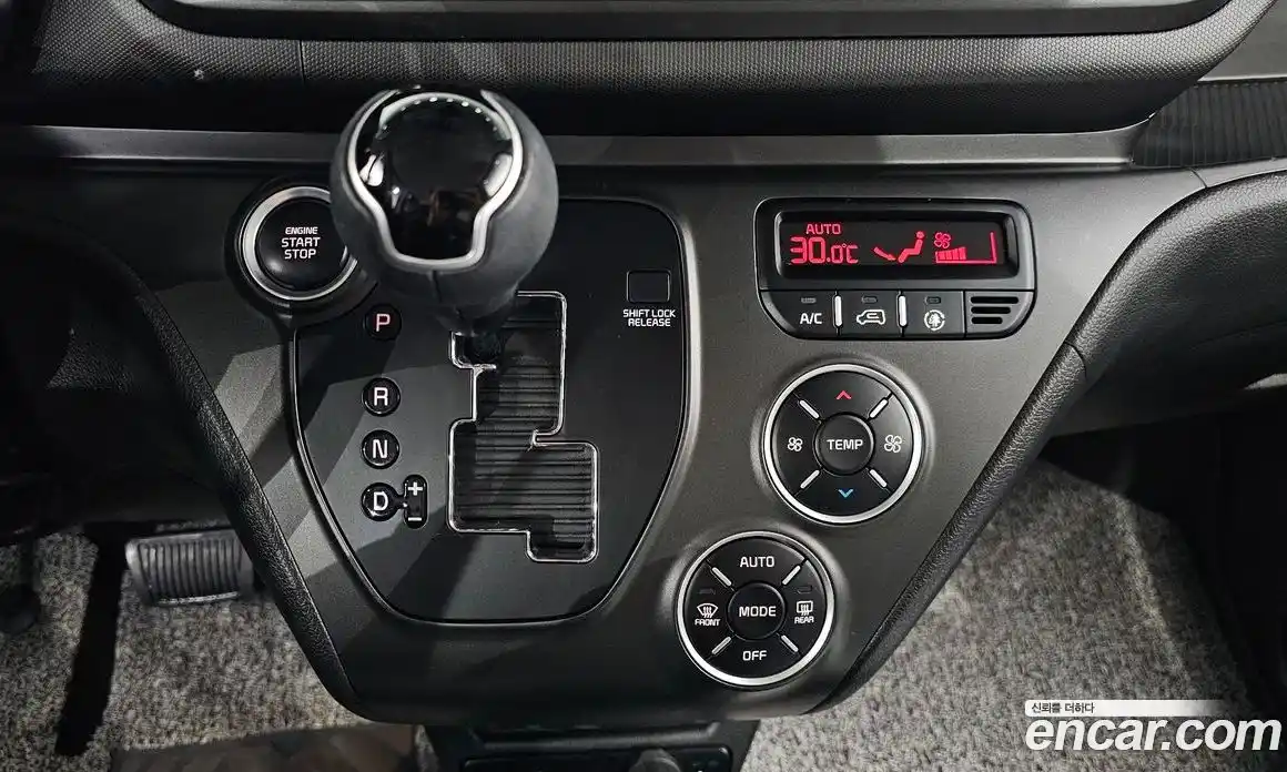 Kia Ray 2023 1.0 Автомат в Москве № 131836, фото 19