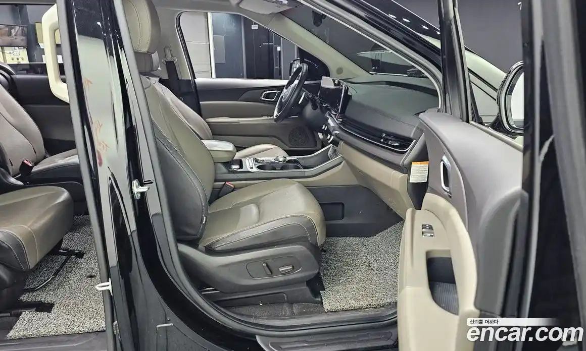 Kia Canival 2024 1.6 Автомат в Москве № 132970, фото 15