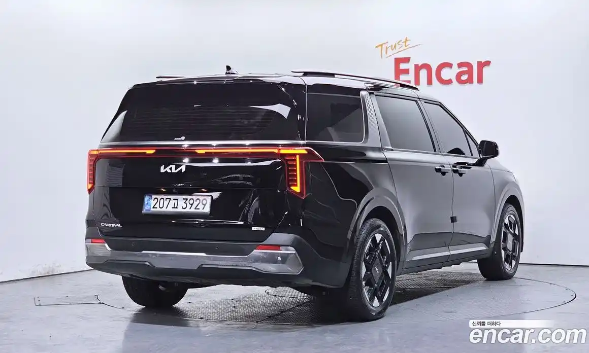 Kia Canival 2024 1.6 Автомат в Москве № 132970, фото 19