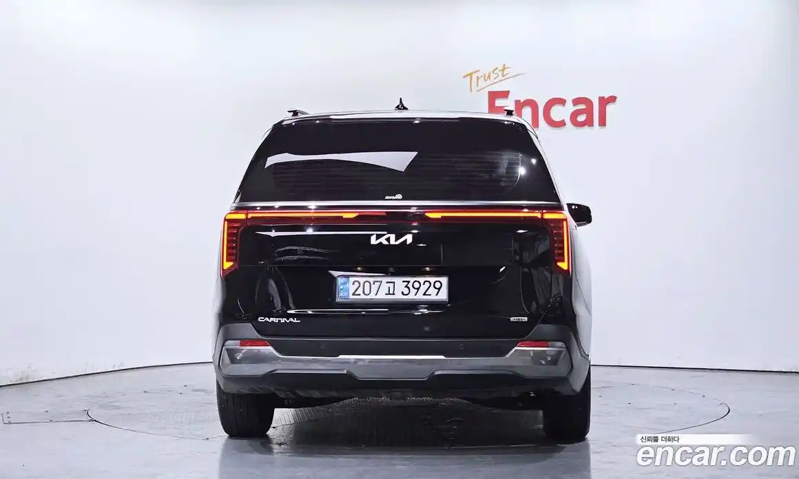 Kia Canival 2024 1.6 Автомат в Москве № 132970, фото 20