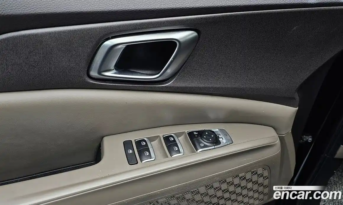 Kia Canival 2024 1.6 Автомат в Москве № 132970, фото 5