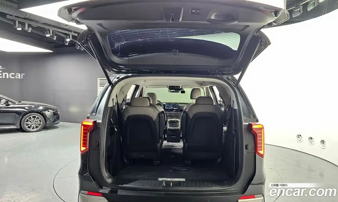 Kia Canival 2024 1.6 Автомат в Москве № 132970, фото 6