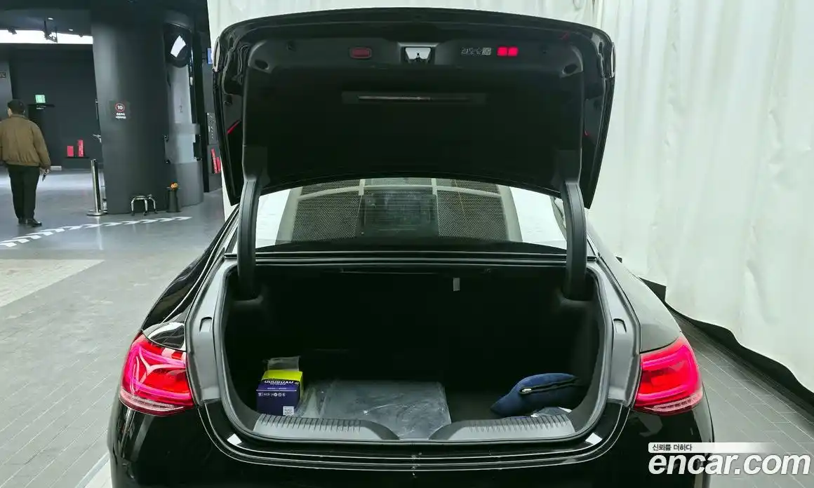 Mercedes-Benz CLS-Class 2023 3.0 Автомат в Москве № 134890, фото 7