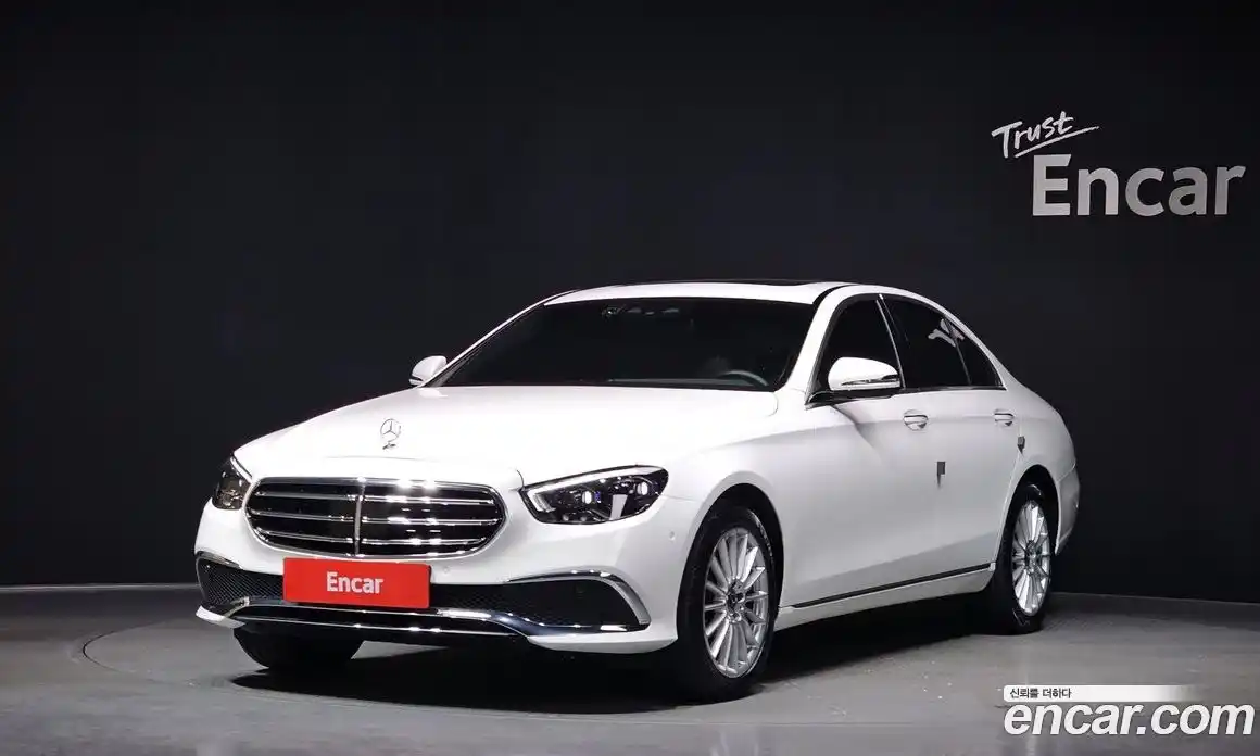 Mercedes-Benz E-Class 2021 2.0 Автомат в Москве № 141706, фото 16