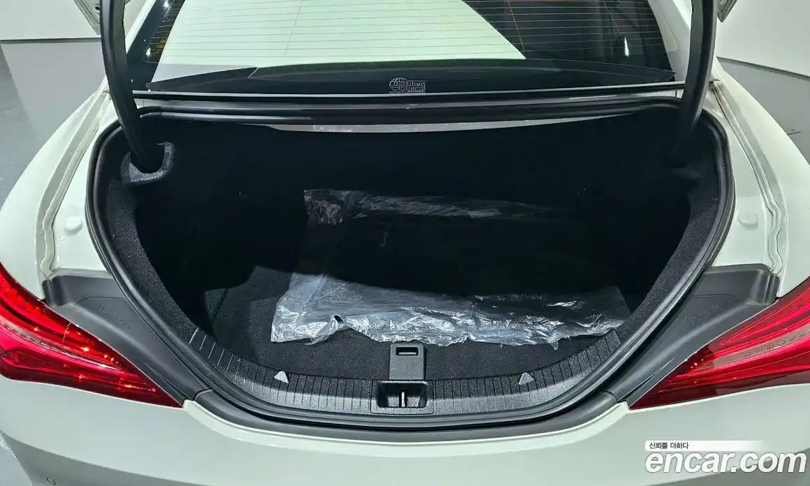 Mercedes-Benz CLA-Class 2018 2.0 Автомат в Москве № 142467, фото 16