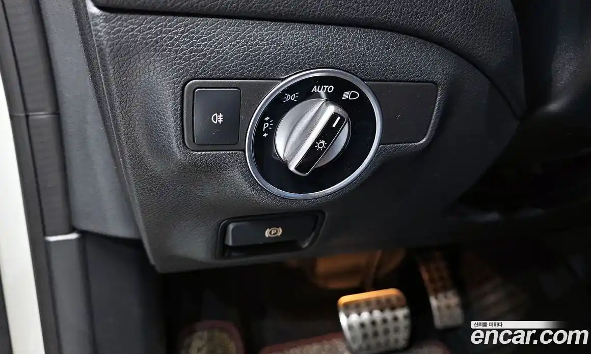 Mercedes-Benz CLA-Class 2018 2.0 Автомат в Москве № 142467, фото 17