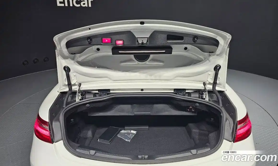 Mercedes-Benz E-Class 2018 1.9 Автомат в Москве № 142807, фото 14