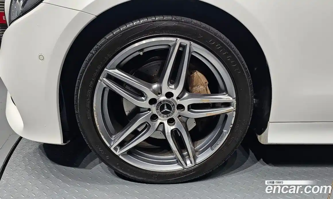 Mercedes-Benz E-Class 2018 1.9 Автомат в Москве № 142807, фото 4