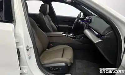 BMW 5-Series 2024 2.0 Автомат в Москве № 154437, миниатюра 7