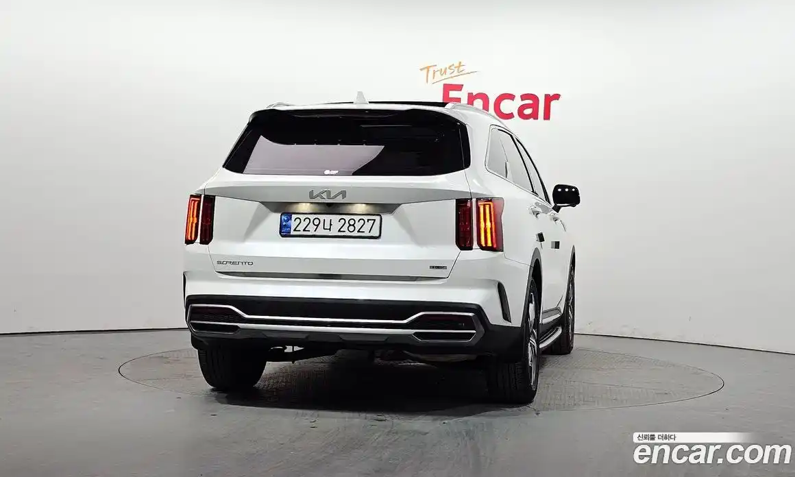 Kia Sorento 2023 1.6 Автомат в Москве № 156886, фото 14