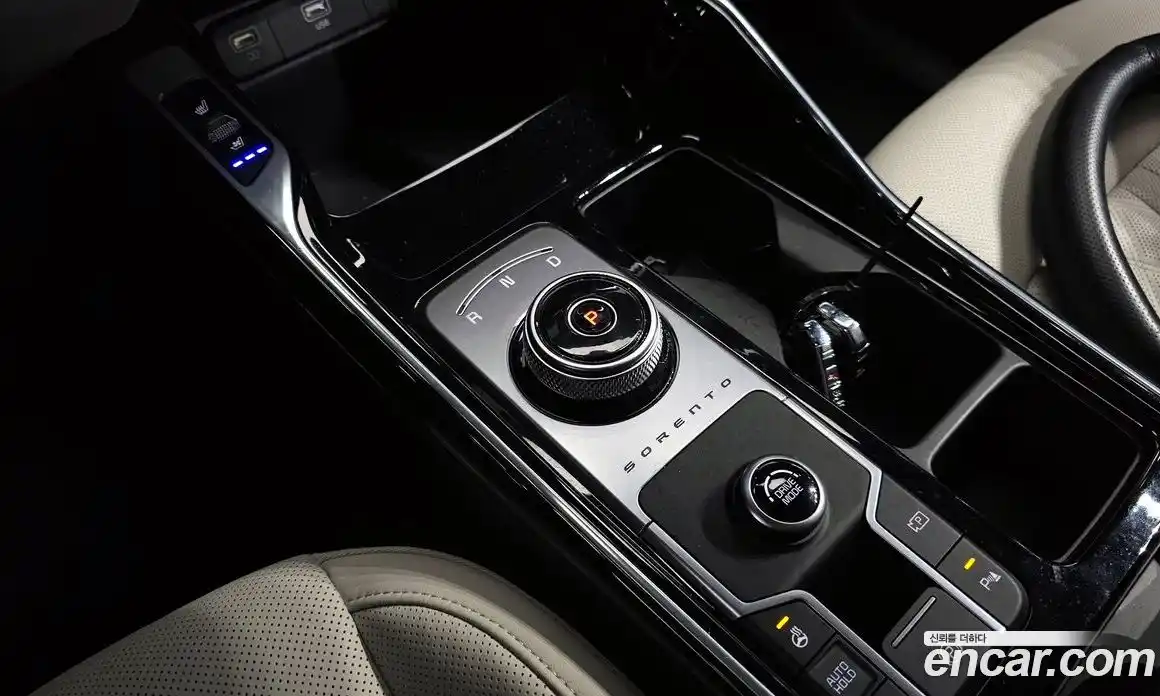 Kia Sorento 2023 1.6 Автомат в Москве № 156886, фото 5