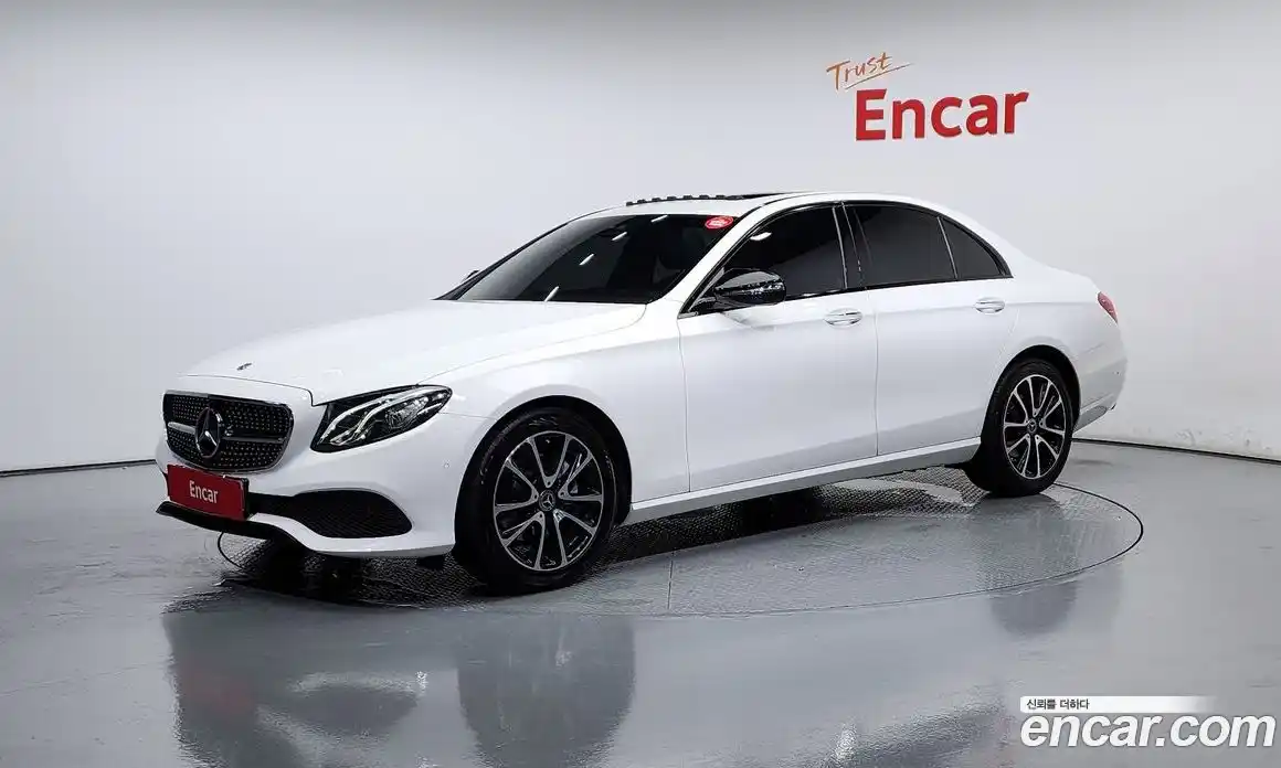 Mercedes-Benz E-Class 2020 2.0 Автомат в Москве № 161070, фото 14