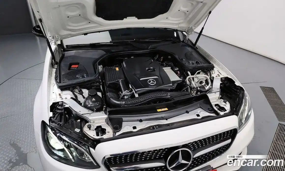 Mercedes-Benz E-Class 2020 2.0 Автомат в Москве № 161070, фото 18