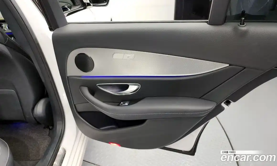 Mercedes-Benz E-Class 2020 2.0 Автомат в Москве № 161070, фото 7