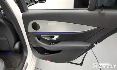 Mercedes-Benz E-Class 2020 2.0 Автомат в Москве № 161070, миниатюра 7