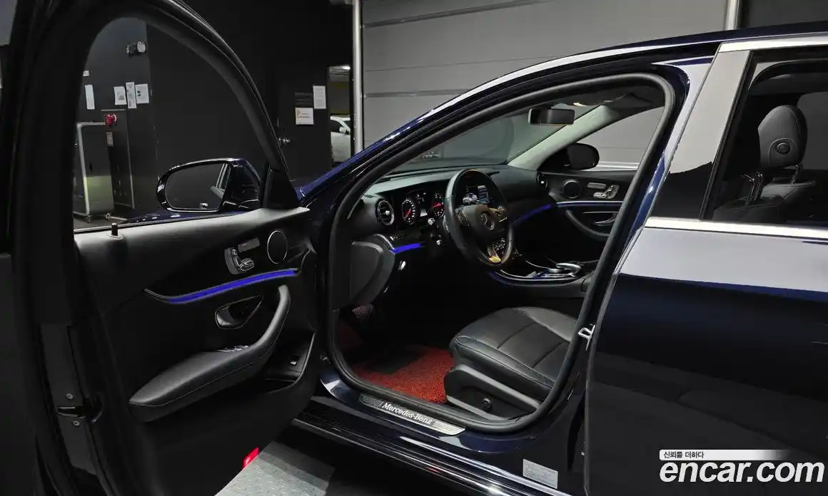 Mercedes-Benz E-Class 2018 1.9 Автомат в Москве № 161588, фото 13