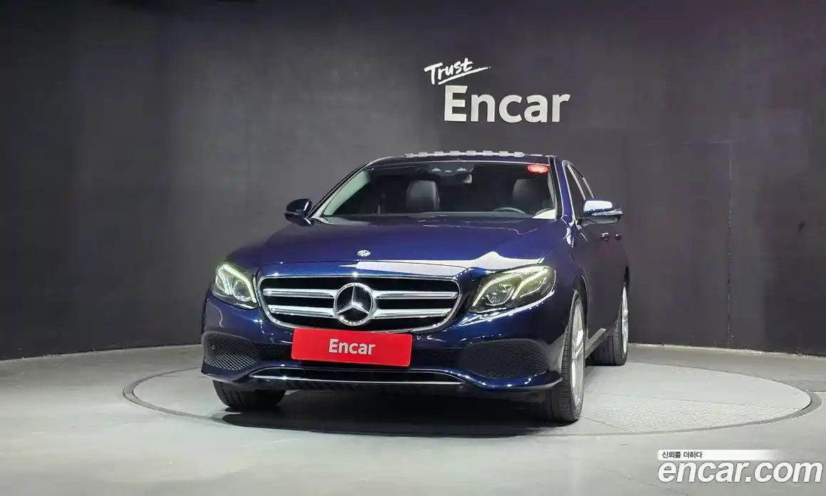 Mercedes-Benz E-Class 2018 1.9 Автомат в Москве № 161588, фото 3