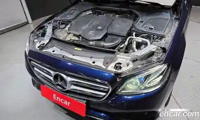 Mercedes-Benz E-Class 2018 1.9 Автомат в Москве № 161588, миниатюра 6