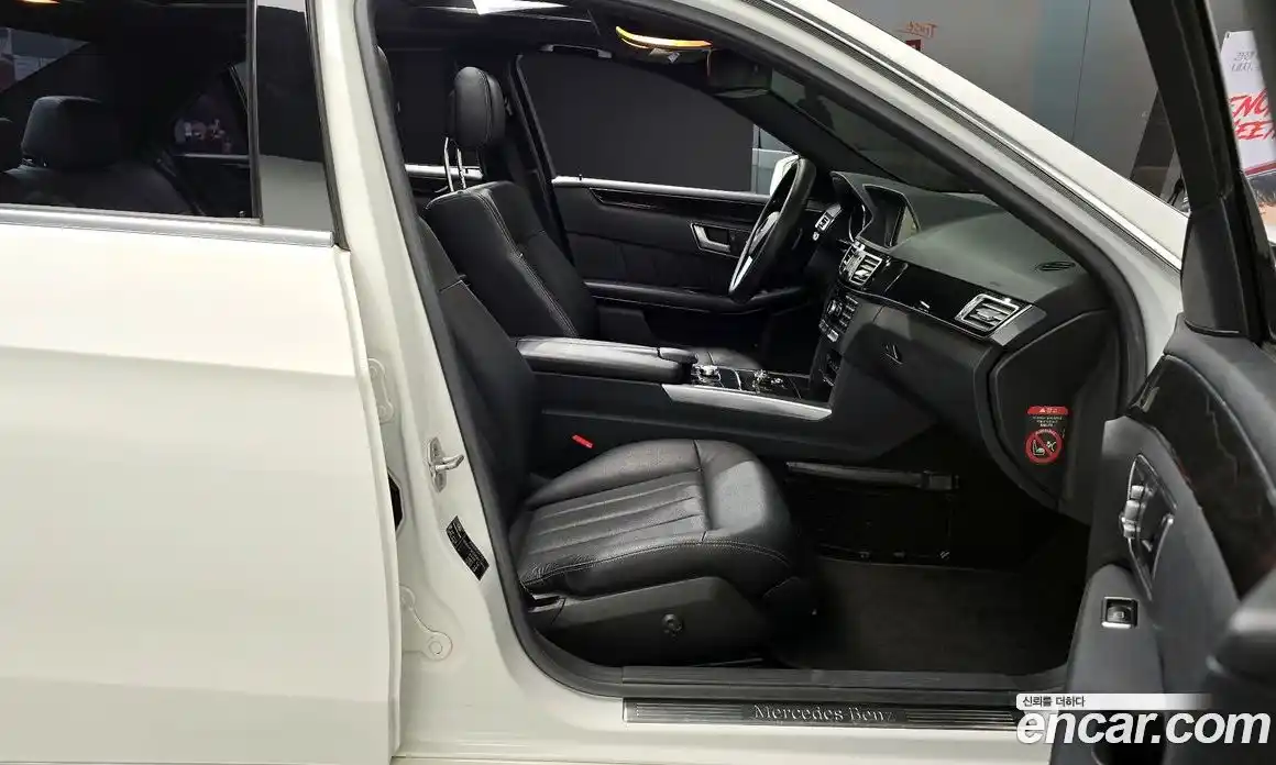 Mercedes-Benz E-Class 2014 3.5 Автомат в Москве № 161599, фото 13