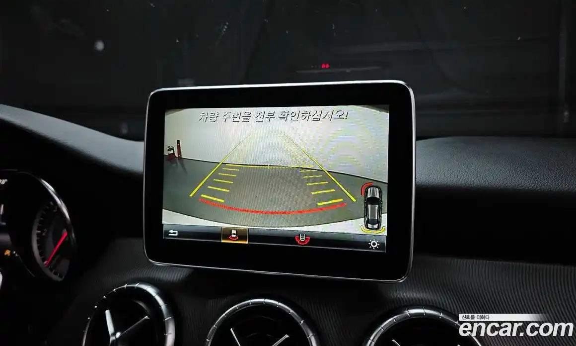 Mercedes-Benz CLA-Class 2016 2.1 Автомат в Москве № 161761, фото 15