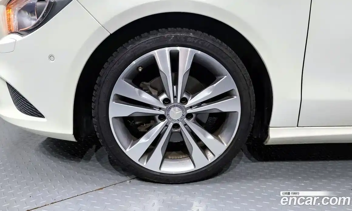 Mercedes-Benz CLA-Class 2016 2.1 Автомат в Москве № 161761, фото 8