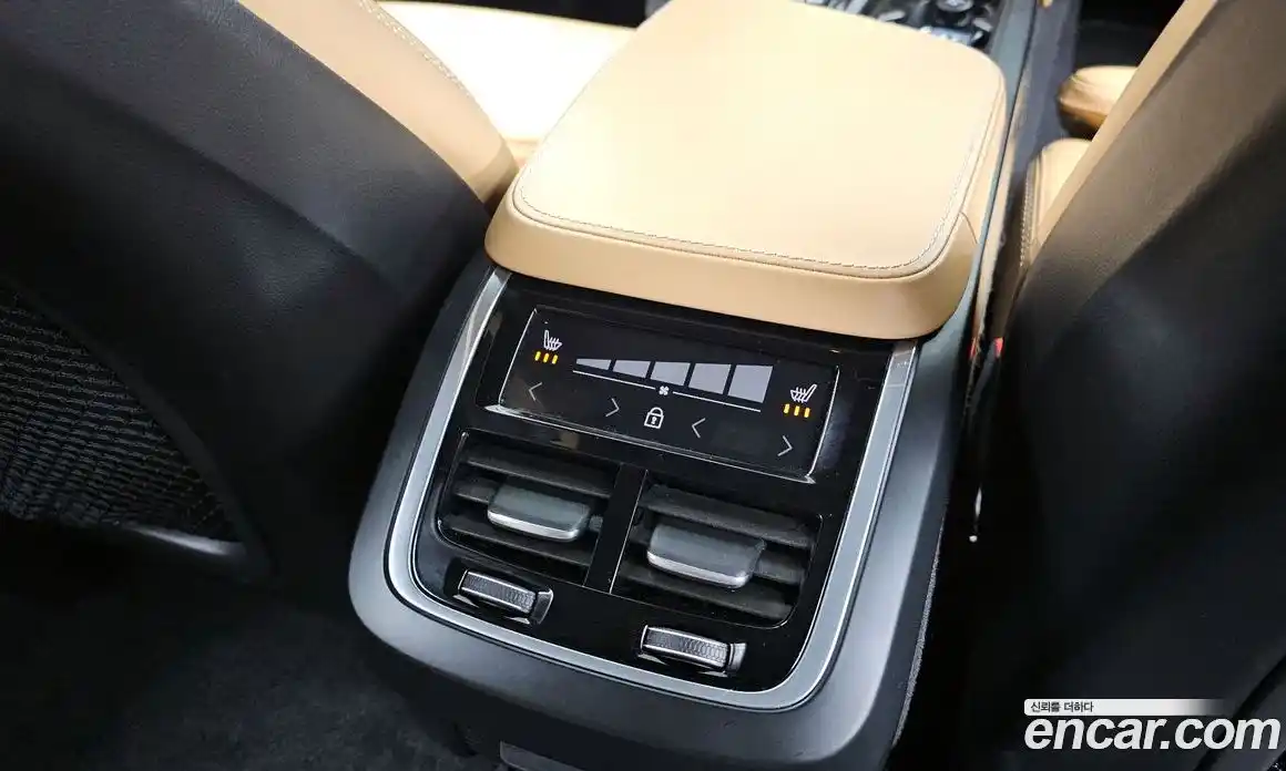 Volvo XC90 2019 2.0 Автомат в Москве № 164583, фото 9