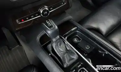 Volvo XC90 2017 2.0 Автомат в Москве № 164641, миниатюра 2