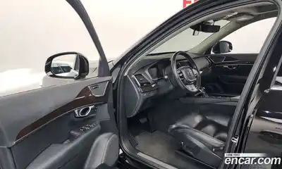 Volvo XC90 2017 2.0 Автомат в Москве № 164641, миниатюра 10