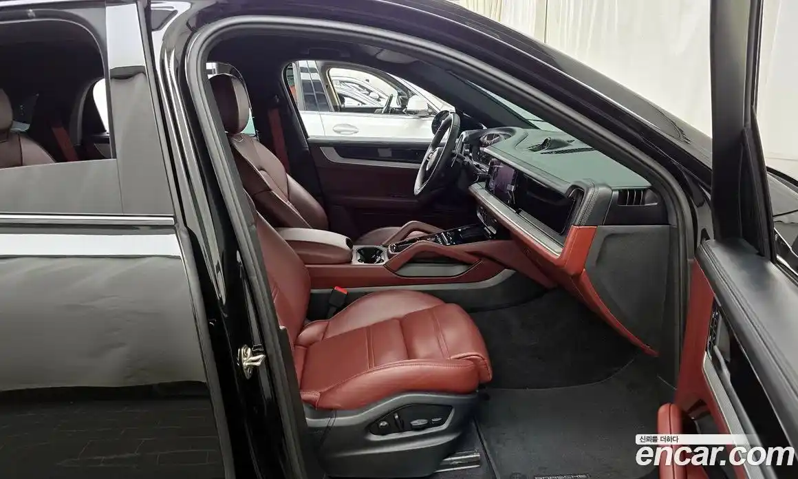 Porsche Cayenne 2024 3.0 Автомат в Москве № 165252, фото 15