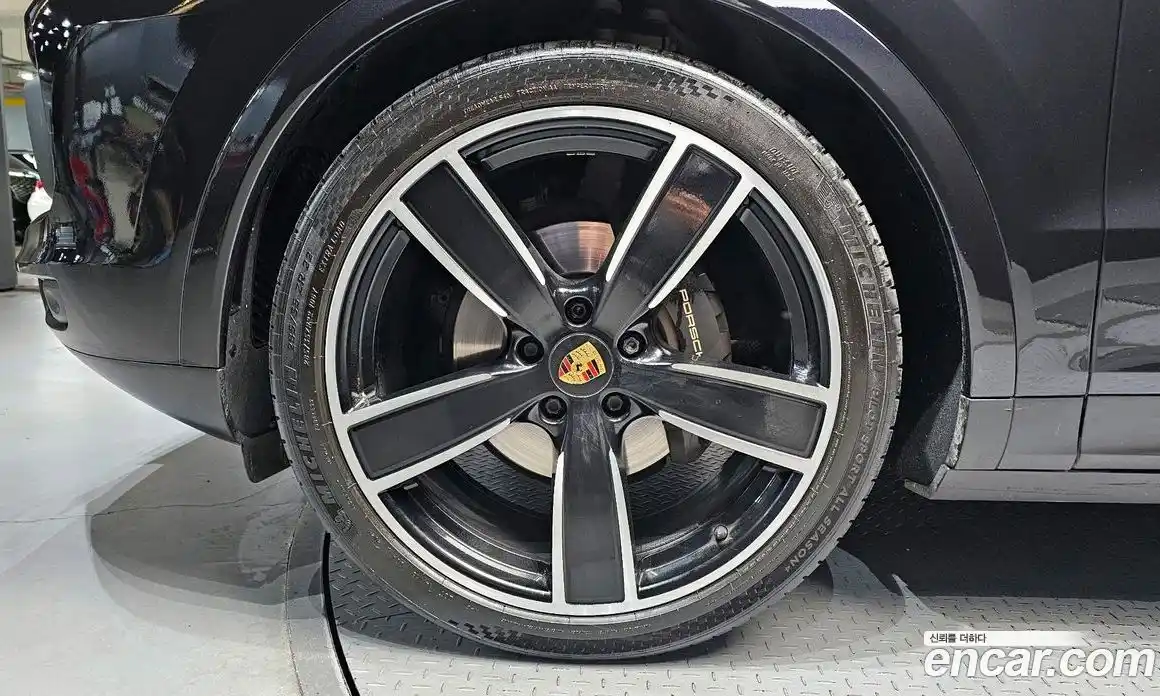 Porsche Cayenne 2021 3.0 Автомат в Москве № 165378, фото 4