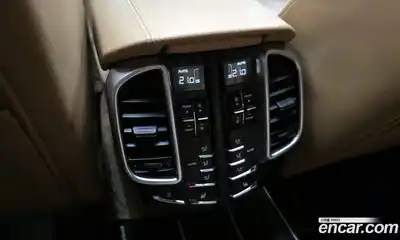 Porsche Cayenne 2015 4.1 Автомат в Москве № 165657, миниатюра 6