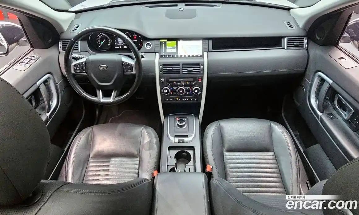 Land Rover Discovery Sport 2017 2.0 Автомат в Москве № 166180, фото 12