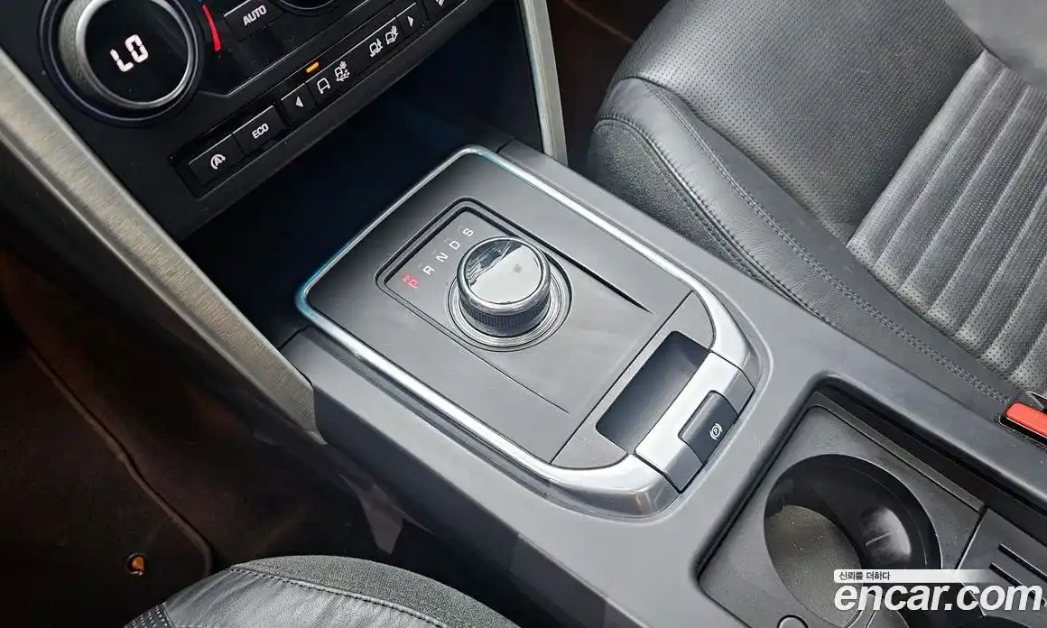 Land Rover Discovery Sport 2017 2.0 Автомат в Москве № 166180, фото 13