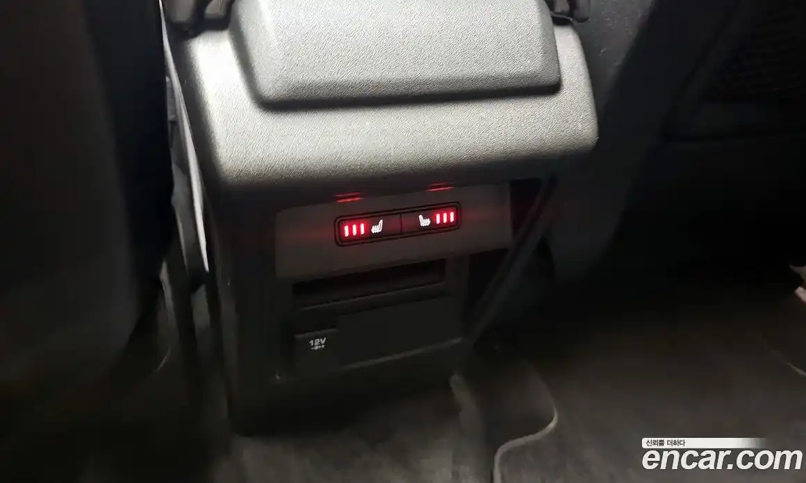 Land Rover Discovery Sport 2017 2.0 Автомат в Москве № 166180, фото 20