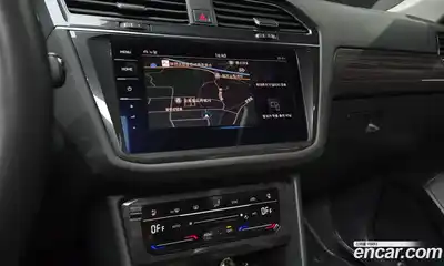 Volkswagen Tiguan 2023 2.0 Автомат в Москве № 168478, миниатюра 12