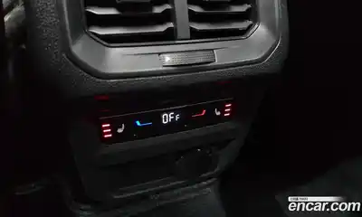 Volkswagen Tiguan 2023 2.0 Автомат в Москве № 168478, миниатюра 6