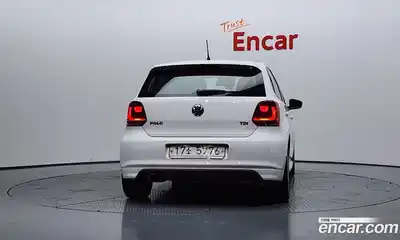 Volkswagen Polo 2014 1.6 Автомат в Москве № 168963, миниатюра 12